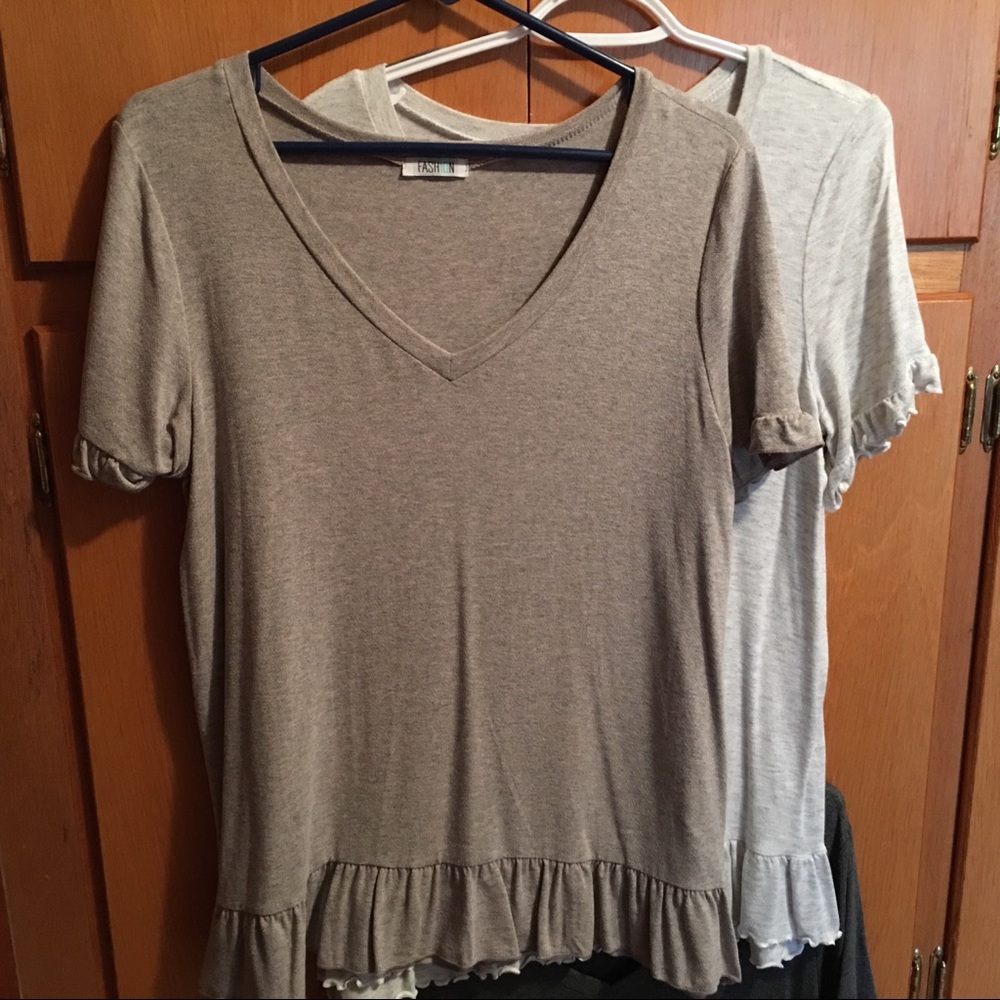 New without tags taupe top size M